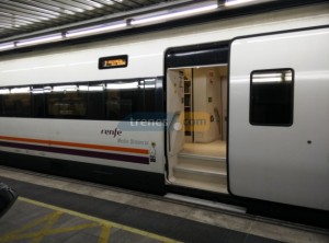 Se plantean programar un quinto tren Alvia de Asturias a Madrid