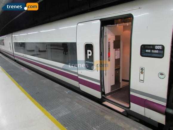 Servicios ferroviarios entre Pamplona y Zaragoza para los Sanfermines