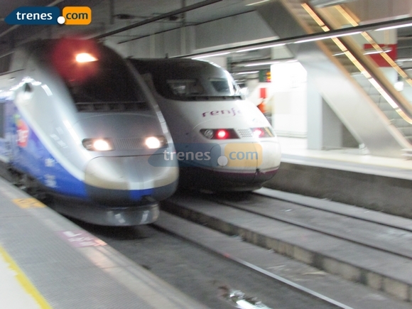 Servicios ferroviarios para viajar a Sanfermines de Madrid a Pamplona