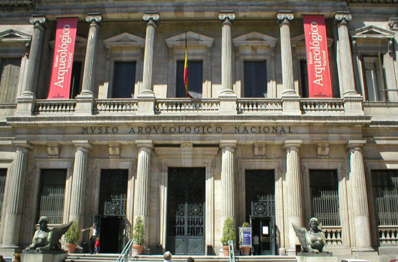 Viaja en trenes AVE y descubre los museos españoles