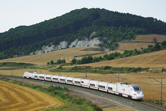 Estudian las conexiones de trenes entre Lugo y Ourense