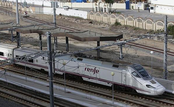 Se van a aumentar los servicios entre Cádiz y Madrid