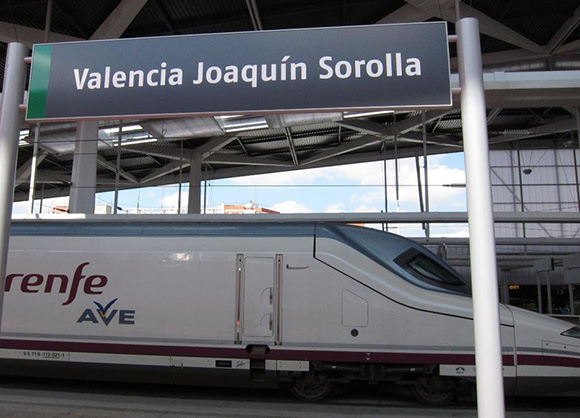 Prepara un viaje barato en AVE a Valencia