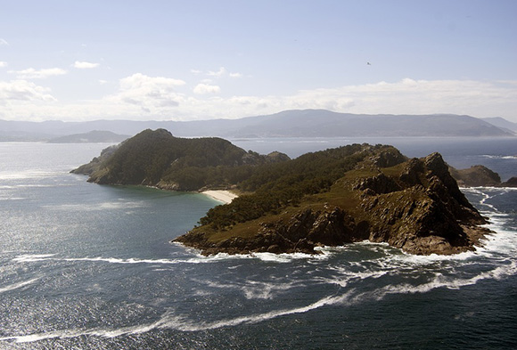 Disfruta de las Islas Cíes viajando en tren a Vigo Disfruta de las Islas Cíes viajando en tren a Vigo