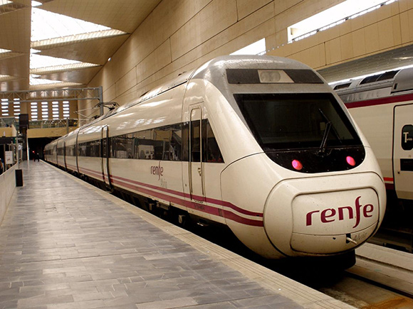 El próximo día 12 se recupera el horario de los trenes entre Huelva y Madrid