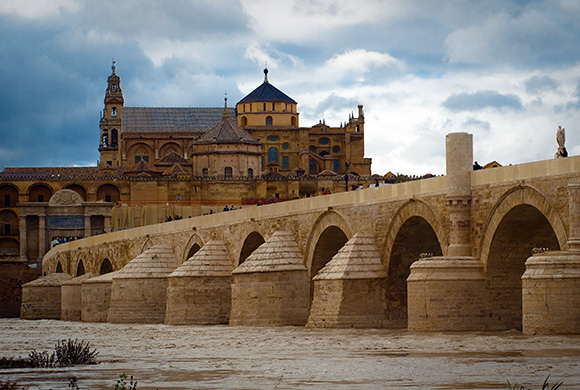 Aprovecha noviembre para conocer Córdoba con un viaje en AVE