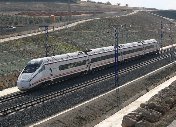 Crean un billete único para viajar desde Ávila a la T4 de Barajas