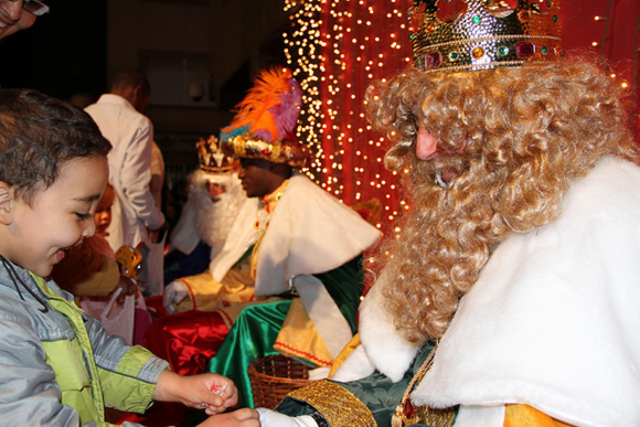 Trenes baratos para acudir a las mejores cabalgatas de Reyes 2018