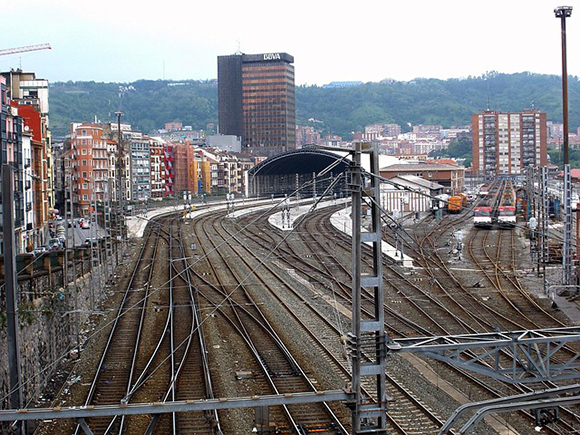 Disfruta de Bilbao viajando en trenes baratos en marzo 2018