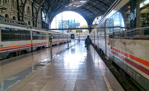 Los trenes Mora La Nova Caspe reanudan su servicio