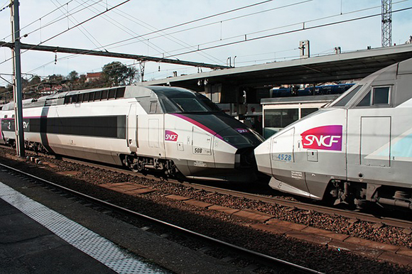 Viaja en trenes AVE baratos a Francia esta primavera 2019