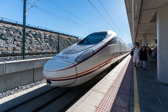 Mantenimiento 2019 de los trenes AVE Valladolid León