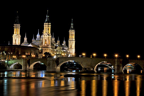 Vive los Pilares de Zaragoza 2019 viajando en trenes baratos