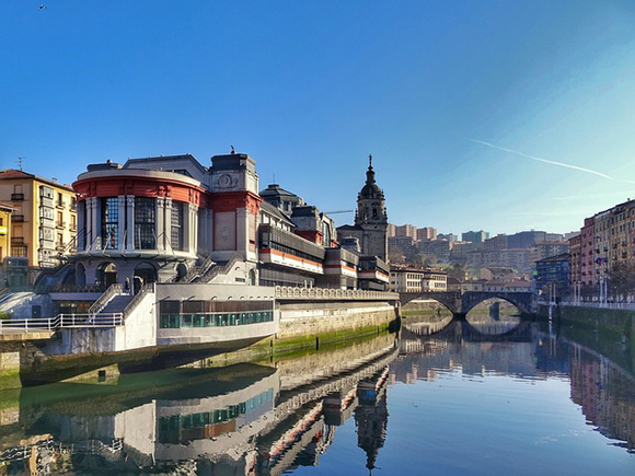 Descubre Bilbao este diciembre 2019 con trenes baratos