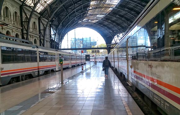 Reducción de tiempos en los trenes Valencia Barcelona 2020